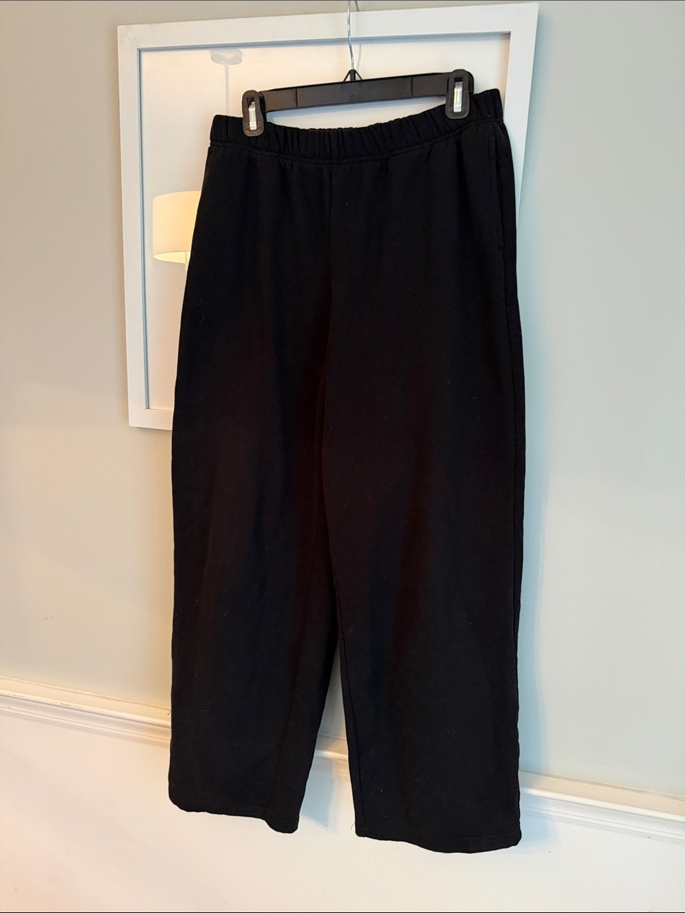 GAP Women’s Relaxed Fit  Black Elastic-Waist Wide Leg Jogger Pants